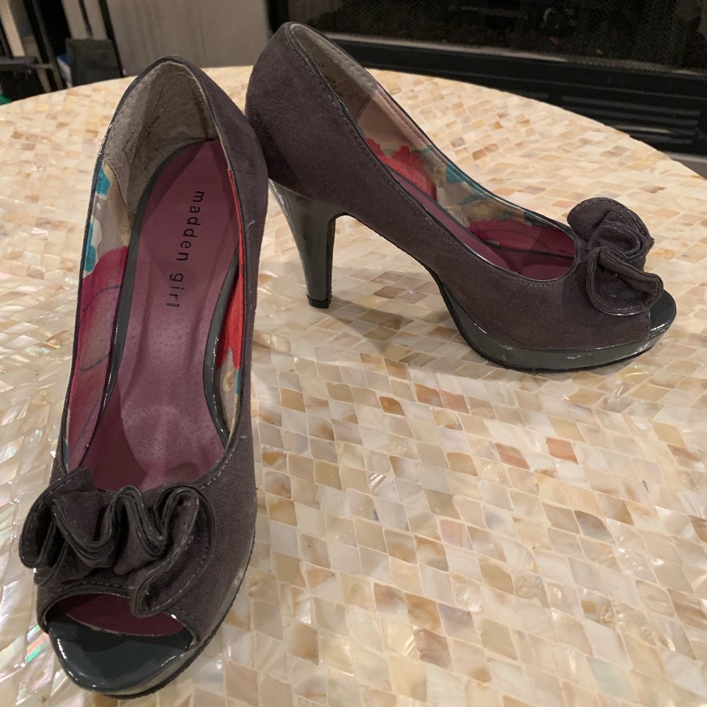 Madden Girl Peep Toe Pump